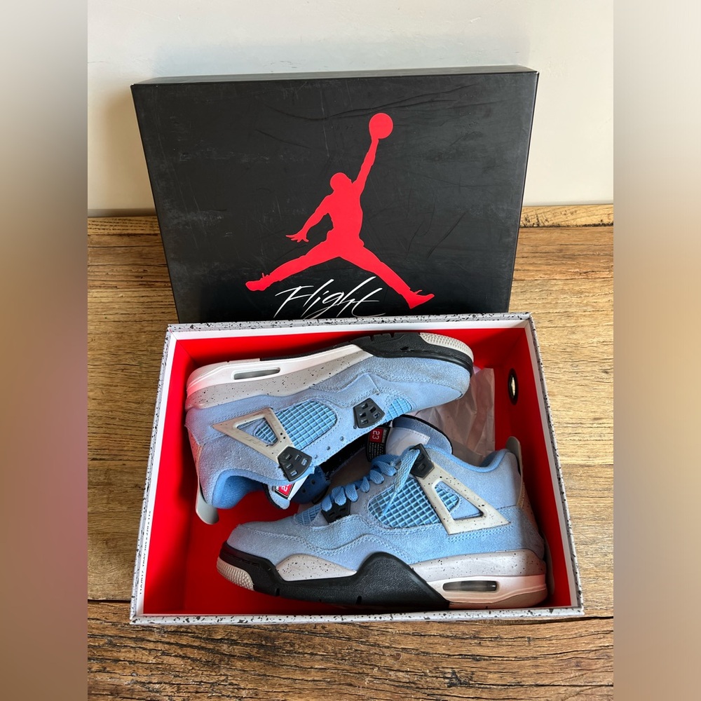 Nike Air Jordan 4 Retro GS “University Blue” - Youth 6